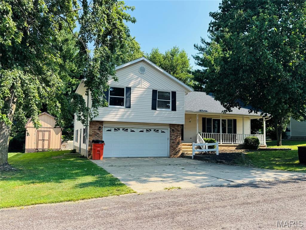 Photo of 2021 BRIAN St Vandalia IL 62471
