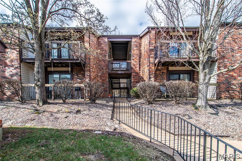 Photo of 6803 Cottage Grove Lane #B St Louis MO 63129