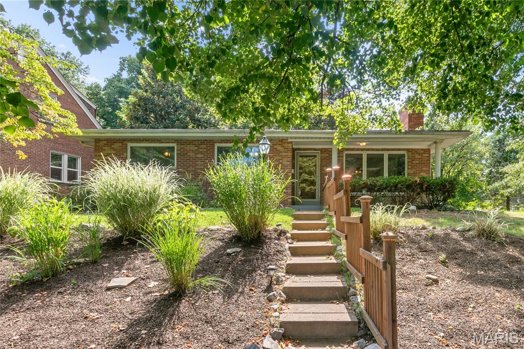 Photo of 1043 Midland Boulevard University City MO 63130