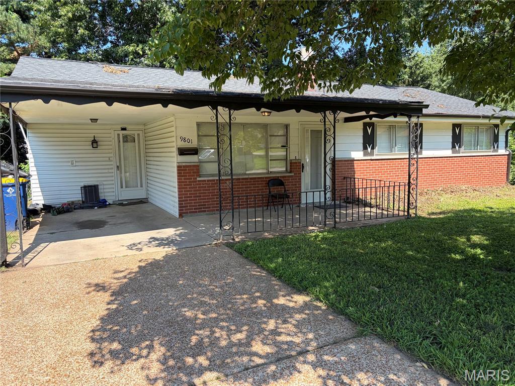 Photo of 9801 Winn Drive Woodson Terrace MO 63134