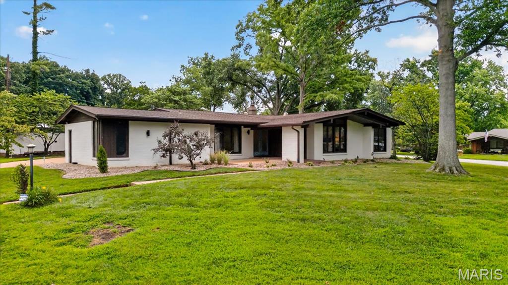 Photo of 401 Andover Lane Ballwin MO 63011