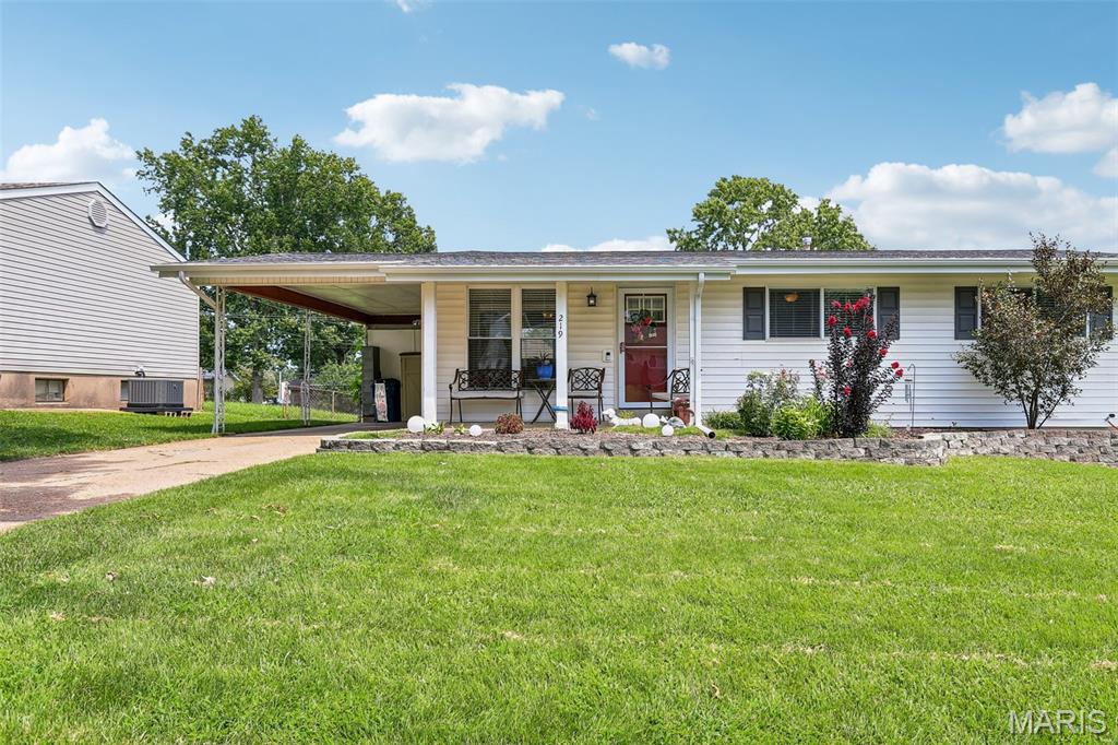 Photo of 219 Arras Drive St Louis MO 63129