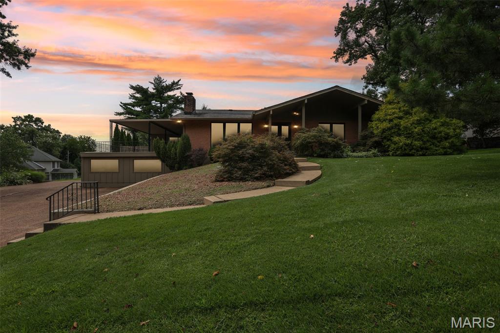Photo of 763 Questover Lane St Louis MO 63141