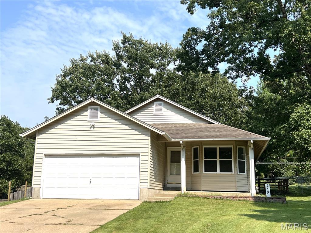 Photo of 418 Forest Lane St James MO 65559