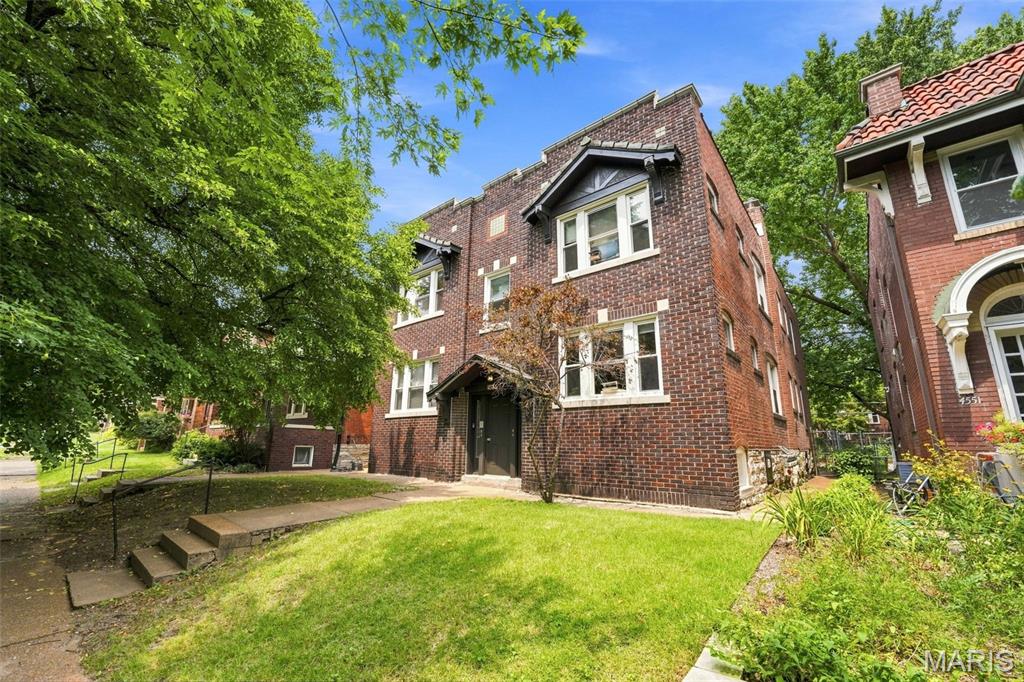 Photo of 4555 Shenandoah Avenue St Louis MO 63110