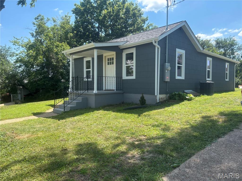Photo of 1103 Union Avenue Union MO 63084