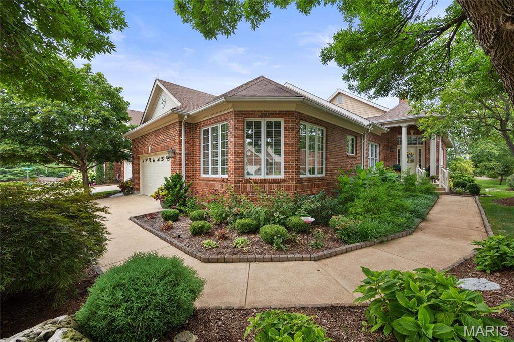 Photo of 3929 Courtyard Place Drive Sunset Hills MO 63127