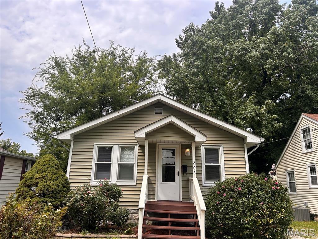 Photo of 206 Mather Street Alton IL 62002