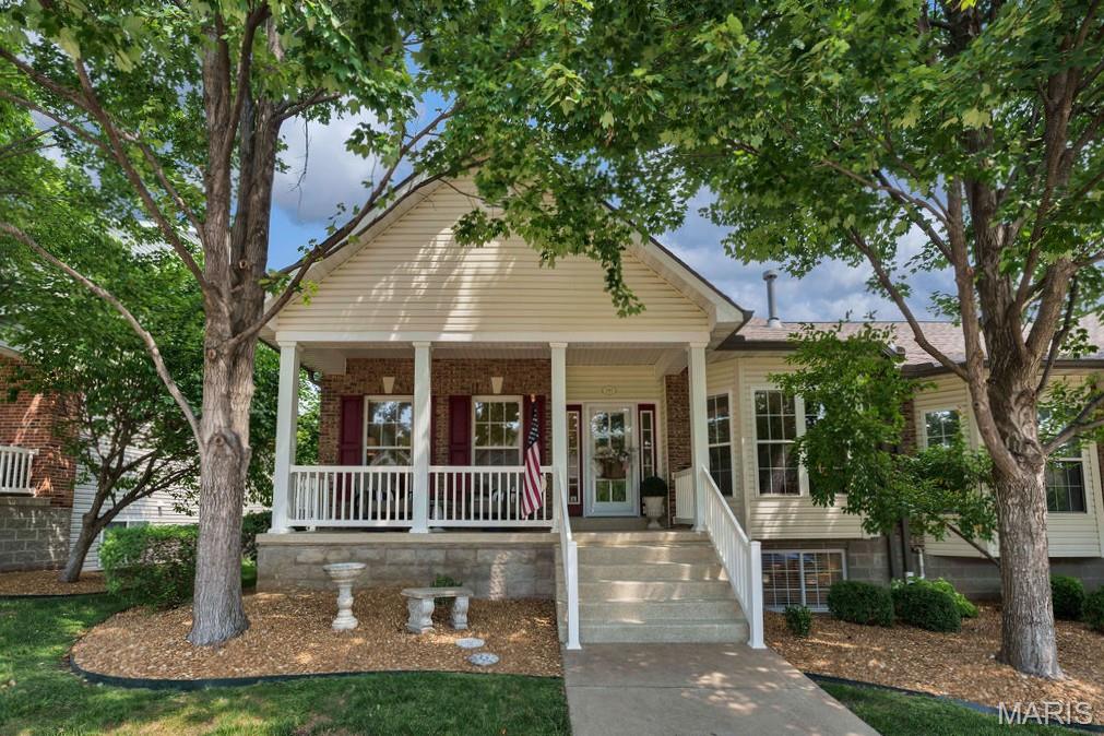 Photo of 781 Queens Court Place St Peters MO 63376