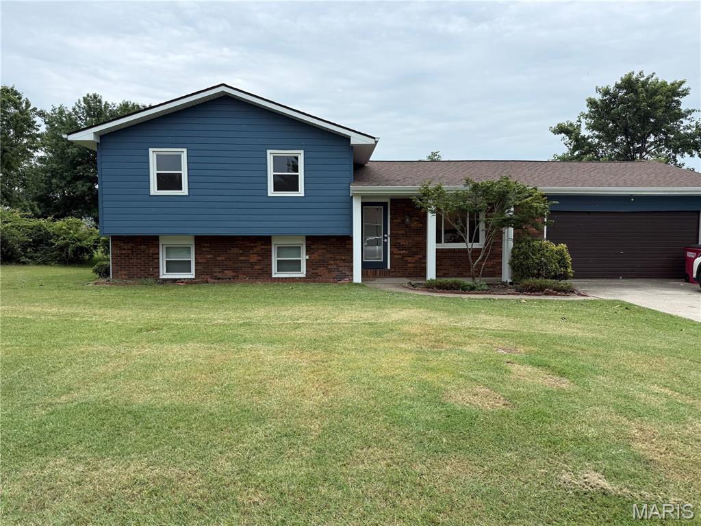 Photo of 103 Clara Drive Sikeston MO 63801