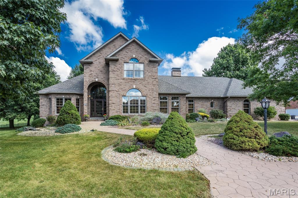 Photo of 1300 White Oak Trail Godfrey IL 62035