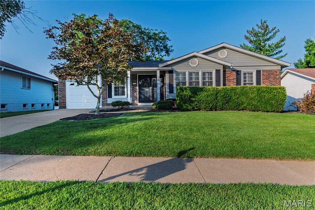 Photo of 344 Novara Drive Ballwin MO 63021