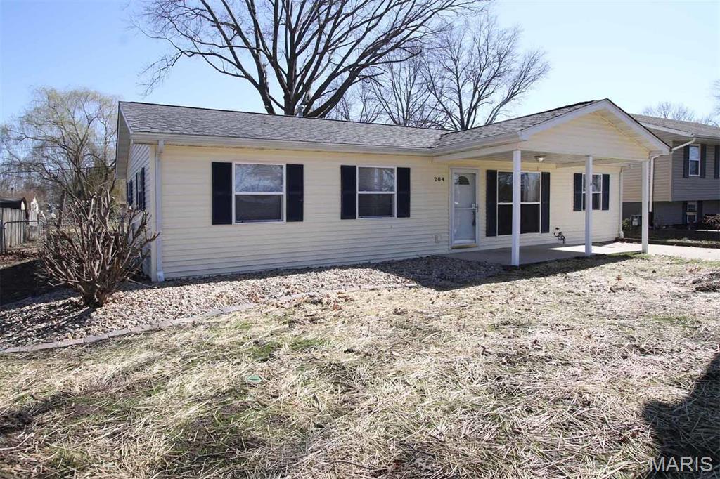 Photo of 204 SAINT  Thomas Drive Godfrey IL 62035