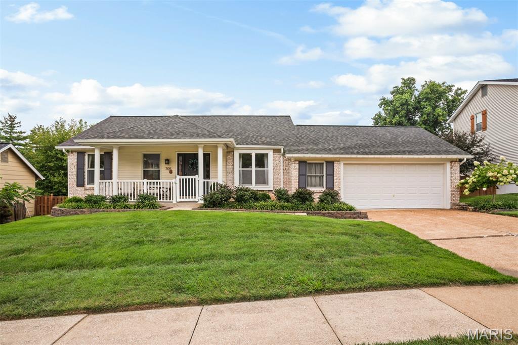 Photo of 705 Stone Canyon Drive Ballwin MO 63021