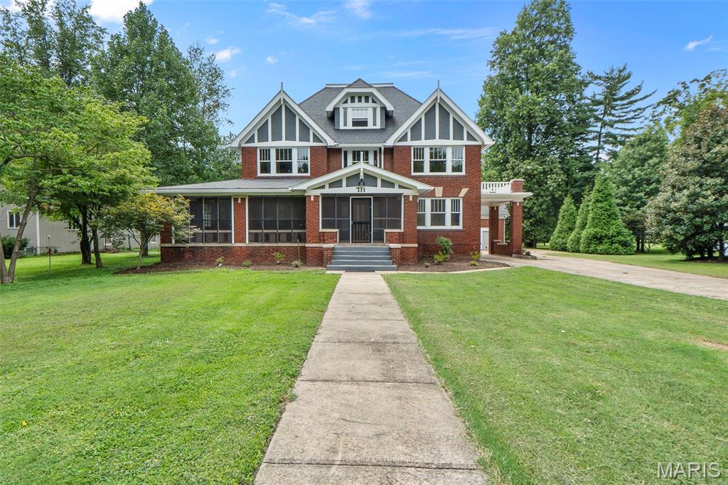 Photo of 711 N Kingshighway Street Sikeston MO 63801