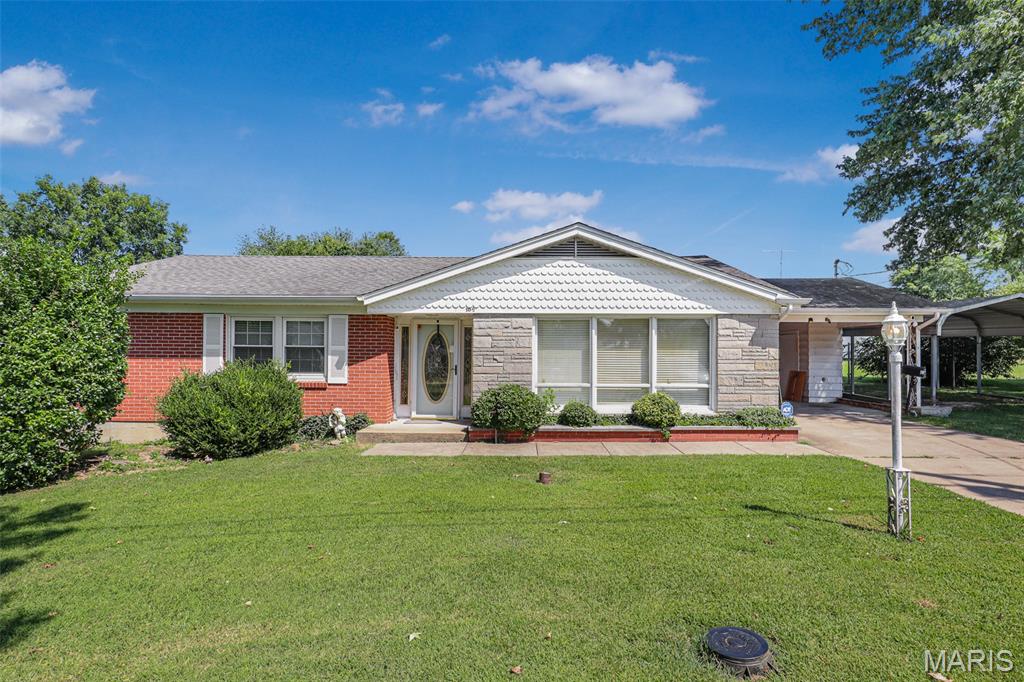 Photo of 10 1/2 Head Drive Fredericktown MO 63645