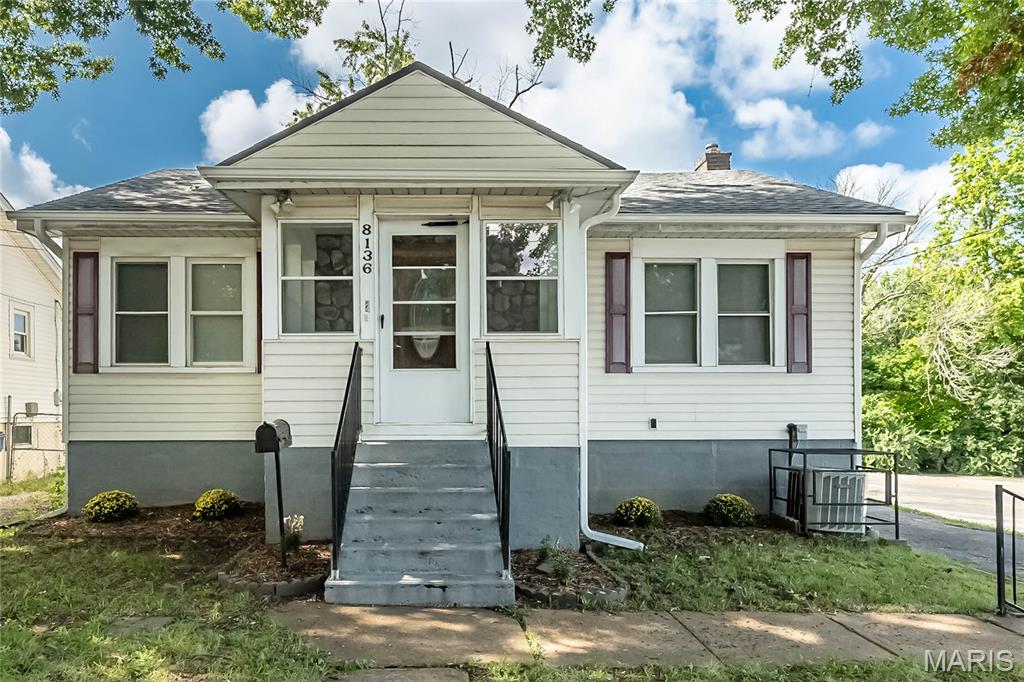 Photo of 8136 Ellerton Avenue St Louis MO 63114