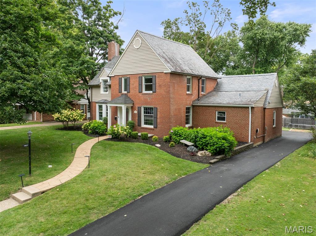 Photo of 7917 Gannon Avenue University City MO 63130