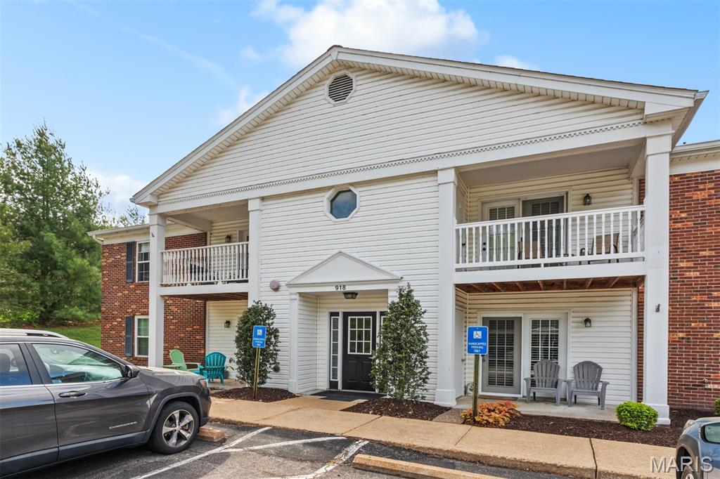 Photo of 918 Hanna Place Court #F Ballwin MO 63021