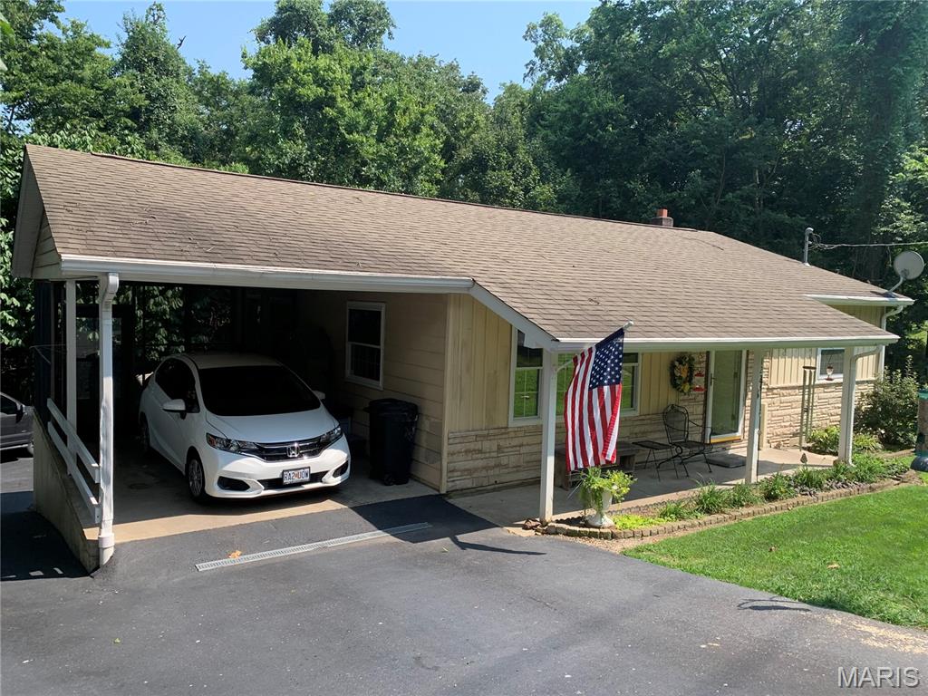 Photo of 1223 W Cape Rock Drive Cape Girardeau MO 63701