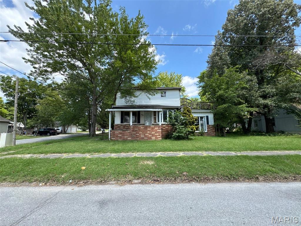 Photo of 422 James Street Carterville IL 62918