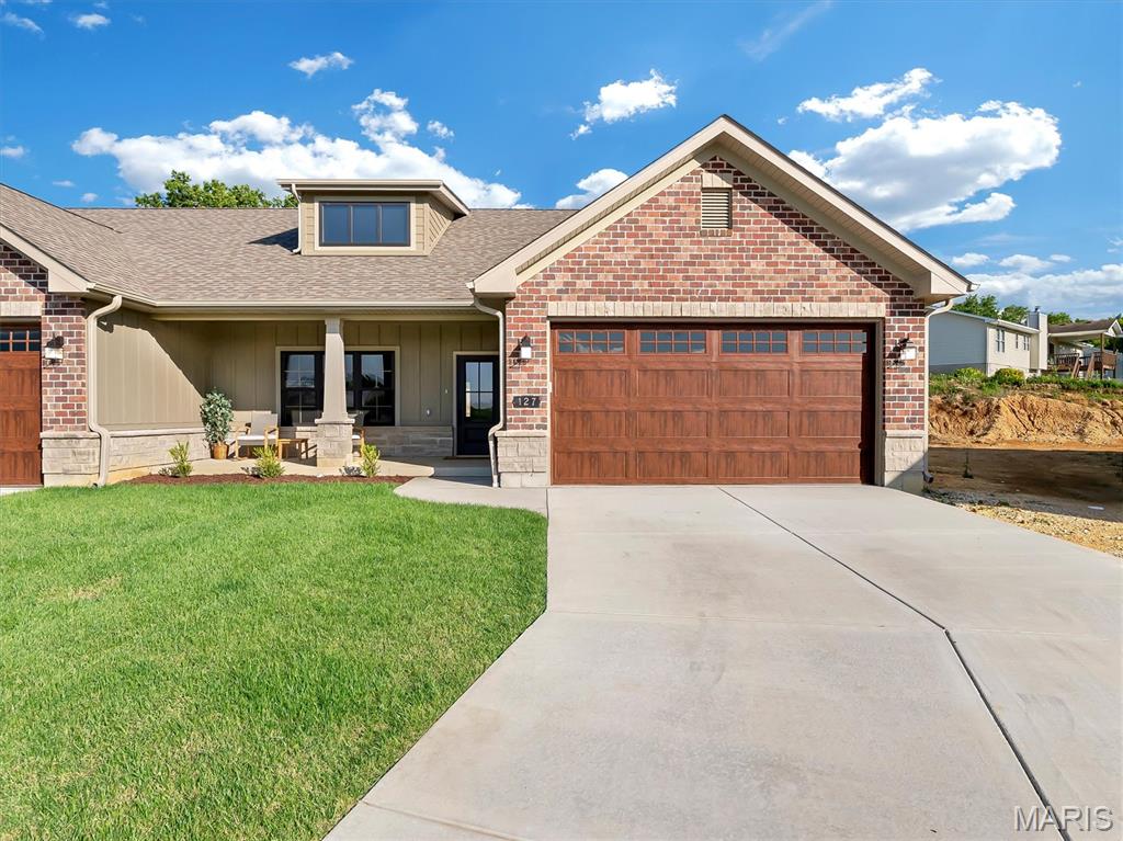 Photo of 131 Stone Ledge Drive St Clair MO 63077