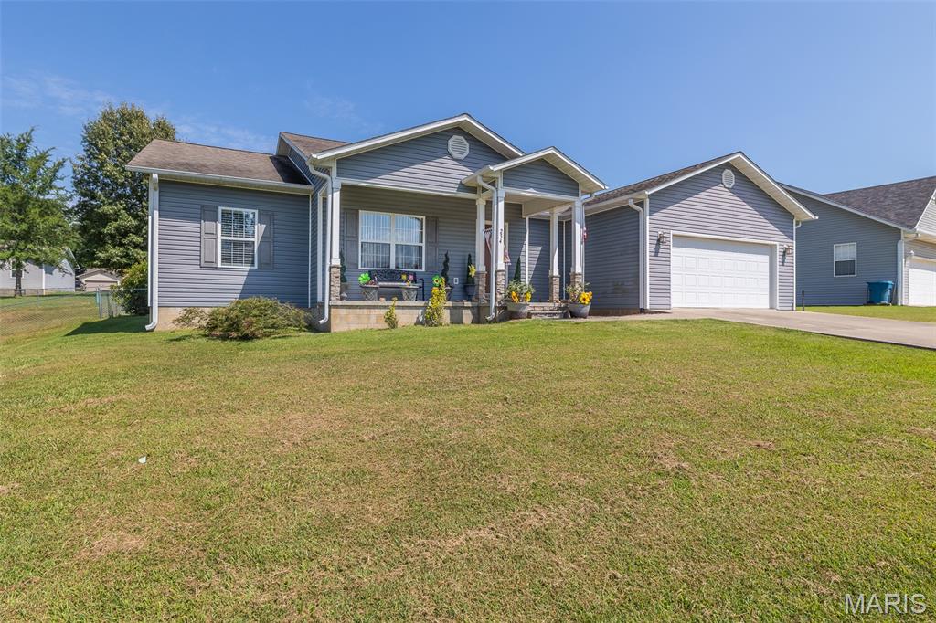 Photo of 234 Murfield Drive Poplar Bluff MO 63901