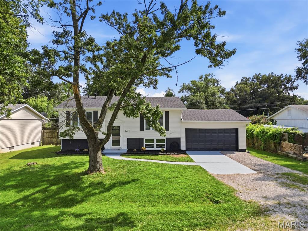 Photo of 223 Bachman Lane Godfrey IL 62035