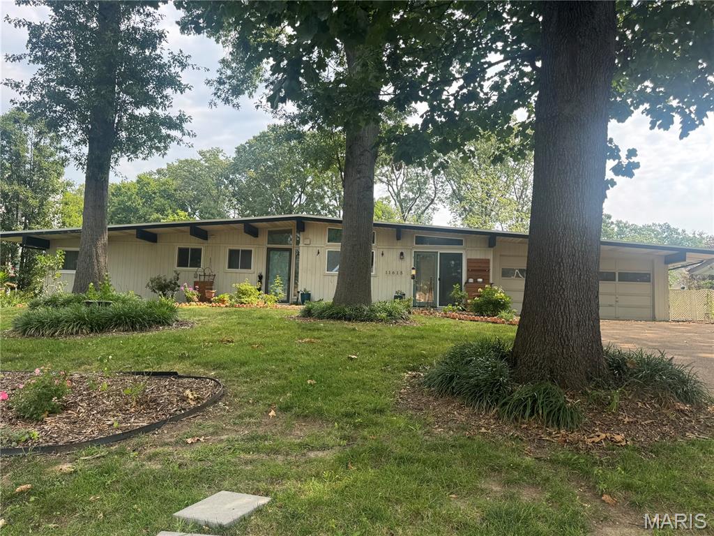 Photo of 11615 Serama Drive St Louis MO 63131
