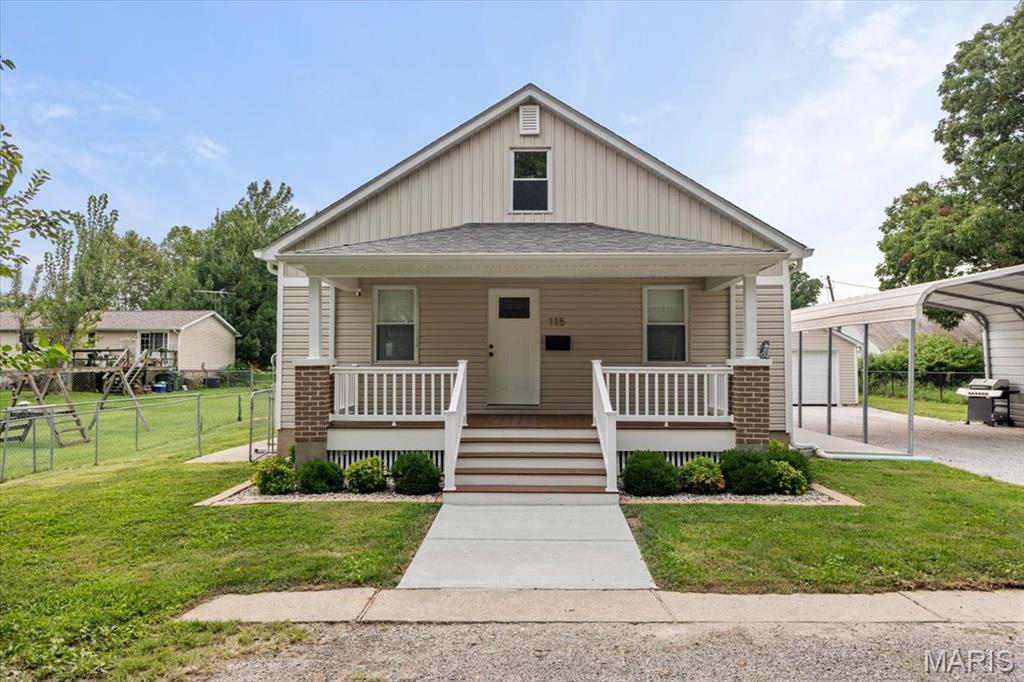 Photo of 115 S Fillmore Street Red Bud IL 62278