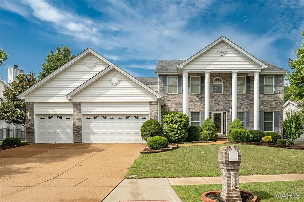 Photo of 909 Oxford Trail Drive St Peters MO 63376