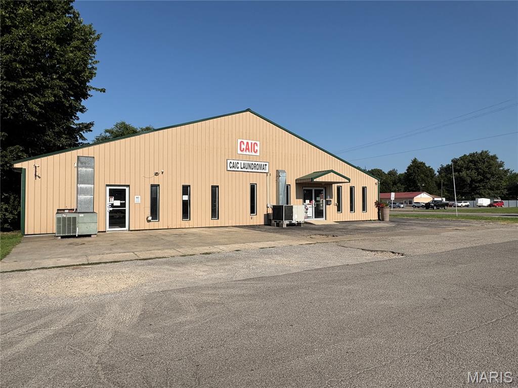 Photo of 103 W U.S. Business Highway 60 Dexter MO 63841