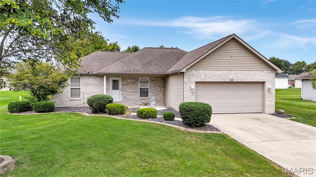Photo of 262 Newport Drive Aviston IL 62216