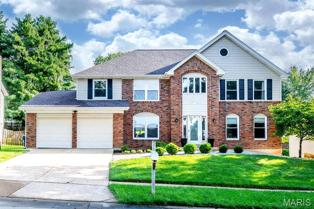 Photo of 14455 White Pine Ridge Lane Chesterfield MO 63017