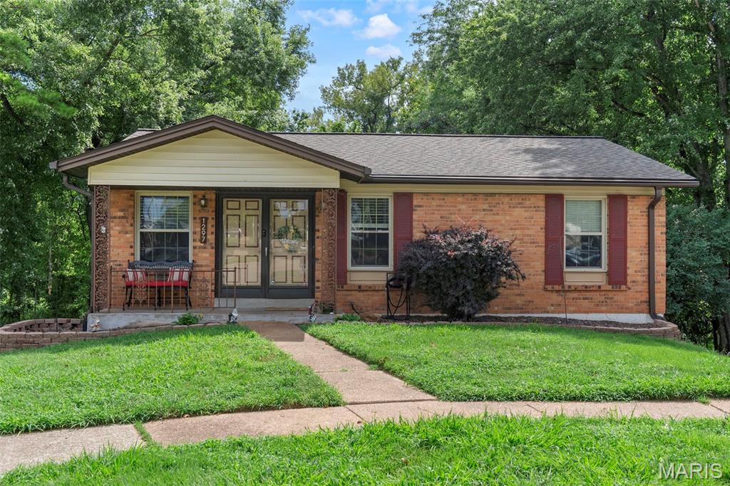 Photo of 1297 Tracy Lane St Louis MO 63125