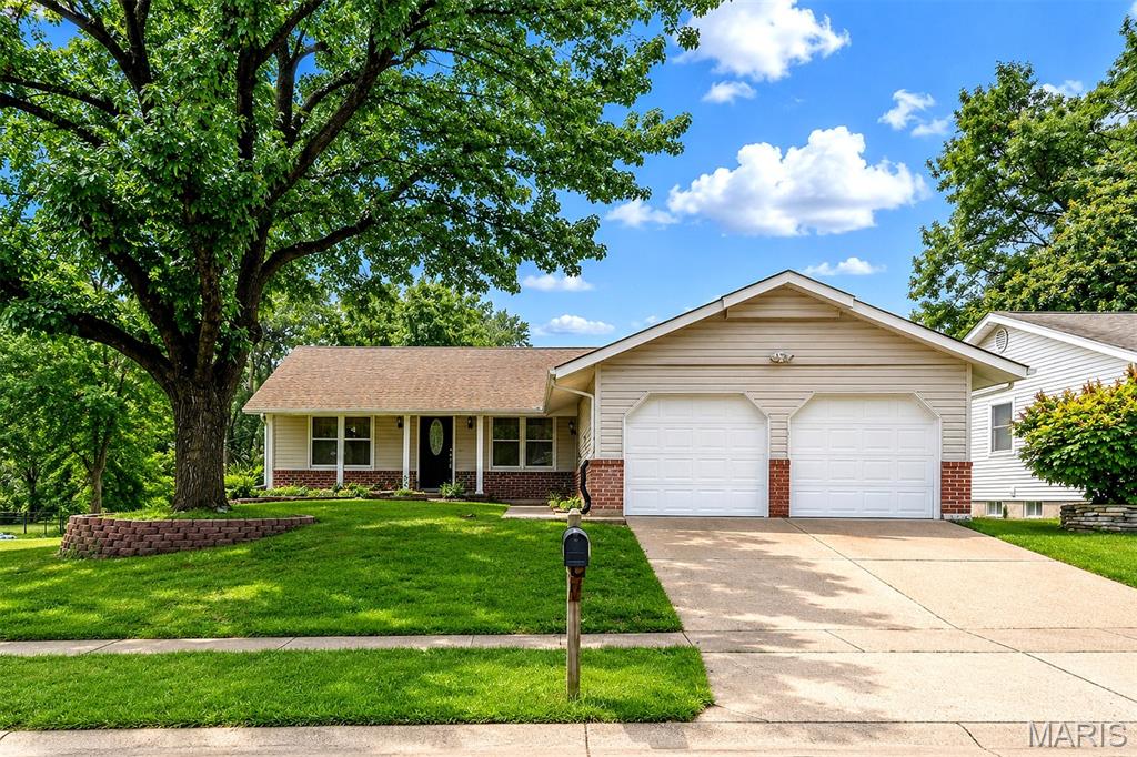 Photo of 12732 Glenage Drive Maryland Heights MO 63043