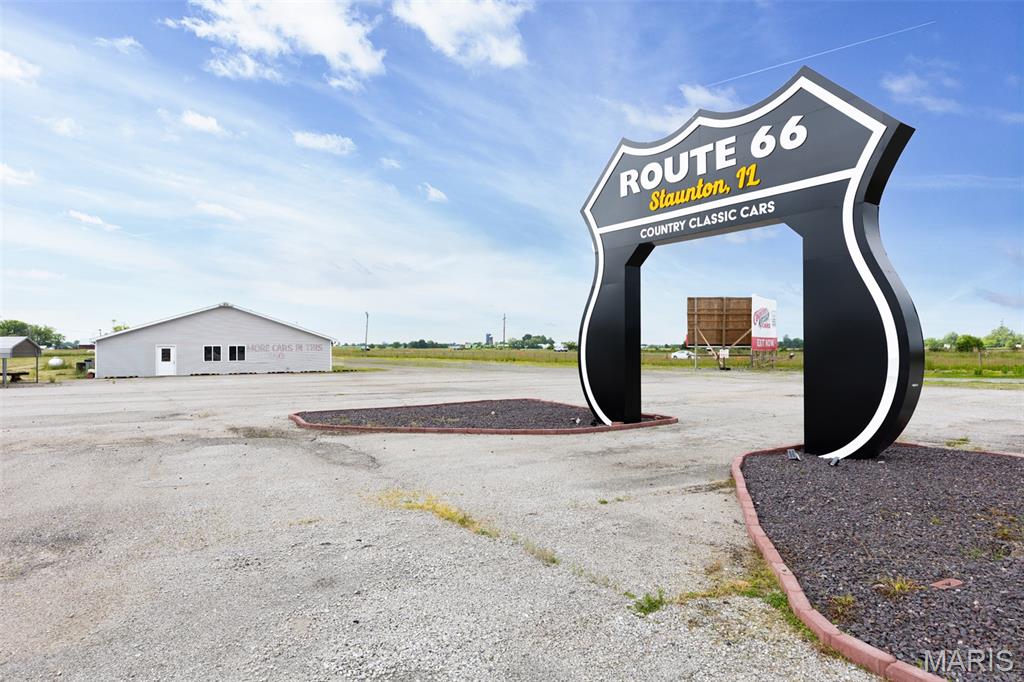 Photo of 2149 E Frontage Road Staunton IL 62088