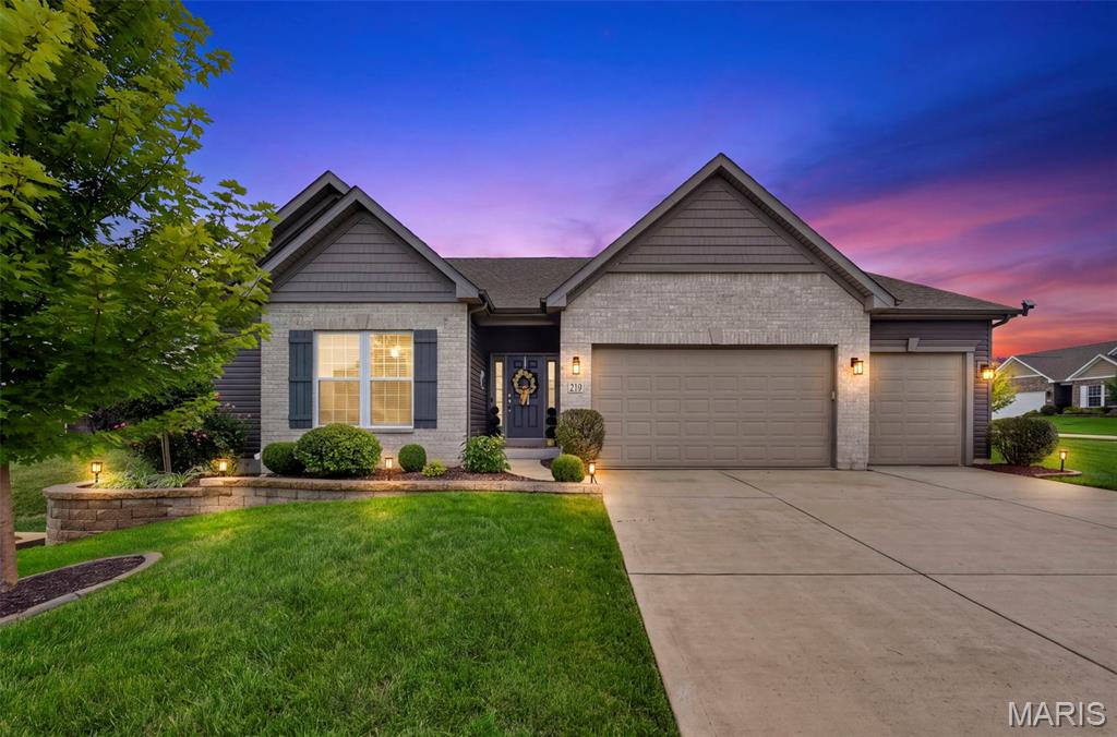Photo of 219 Mason Glen Drive Lake St Louis MO 63367