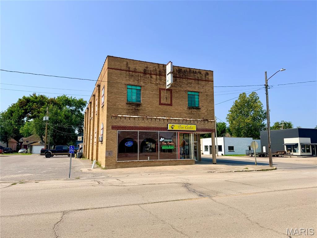 Photo of 150 W Yoakum Avenue Chaffee MO 63740