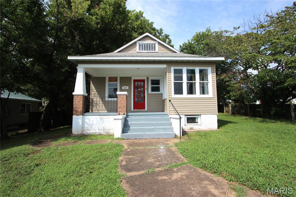Photo of 213 E Walnut Street Arcadia MO 63621