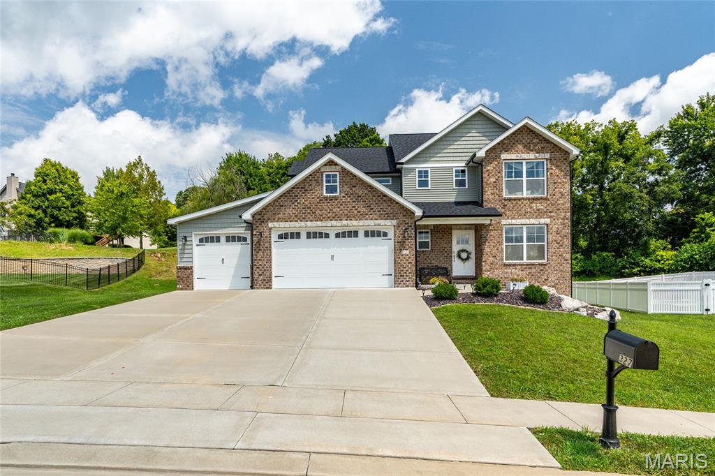 Photo of 327 Star Lane Glen Carbon IL 62034