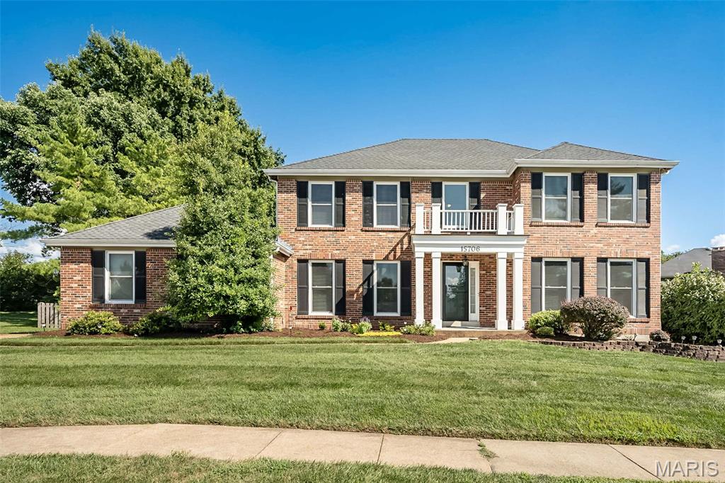 Photo of 15706 Heathercroft Drive Chesterfield MO 63017
