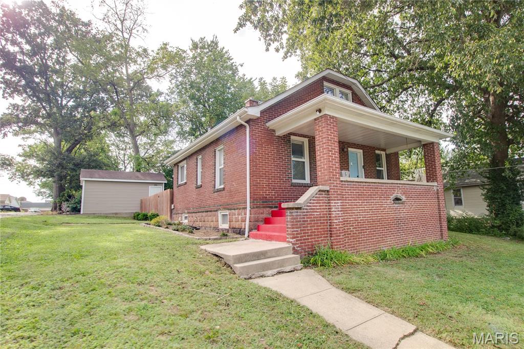 Photo of 6 Rosa Avenue Godfrey IL 62035
