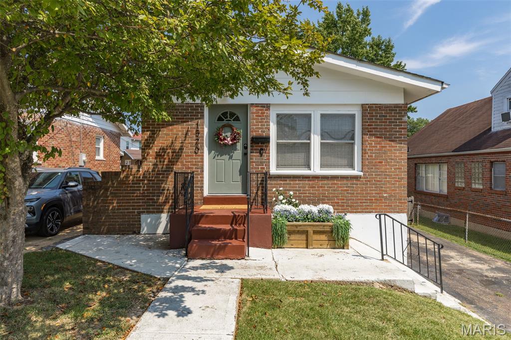 Photo of 1520 Bredell Avenue St Louis MO 63117