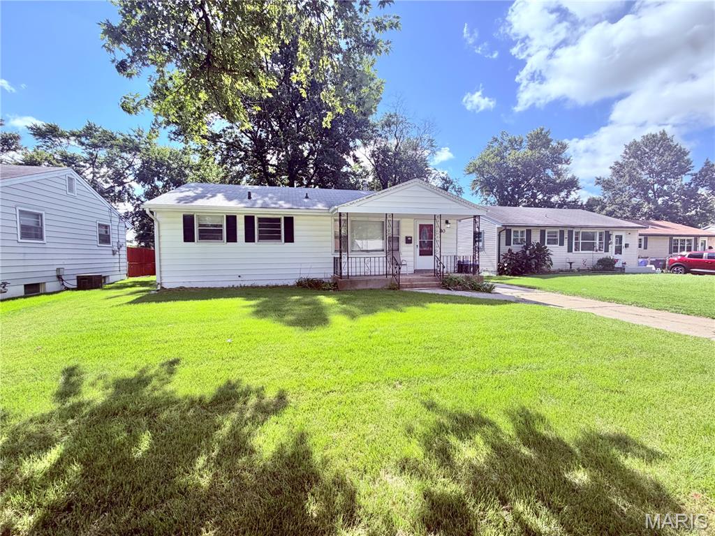 Photo of 80 Florissant Park Drive Florissant MO 63031