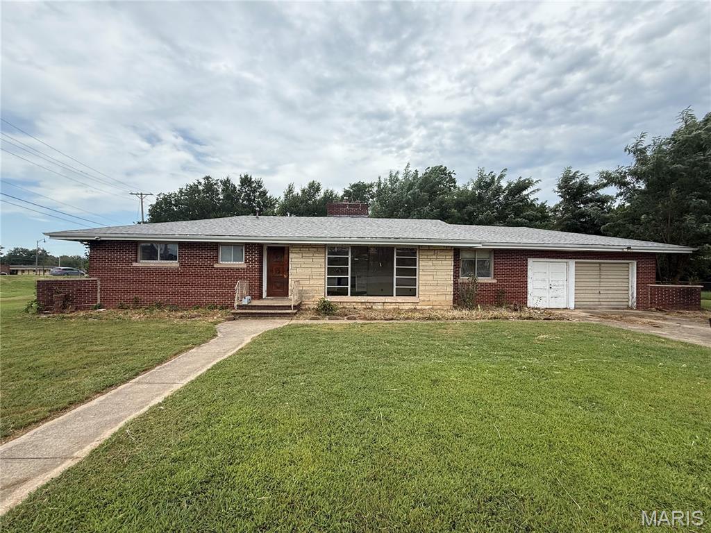 Photo of 168 Crescent Drive Lebanon MO 65536