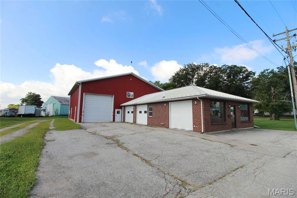 Photo of 602 Spotsylvania Street New Athens IL 62264