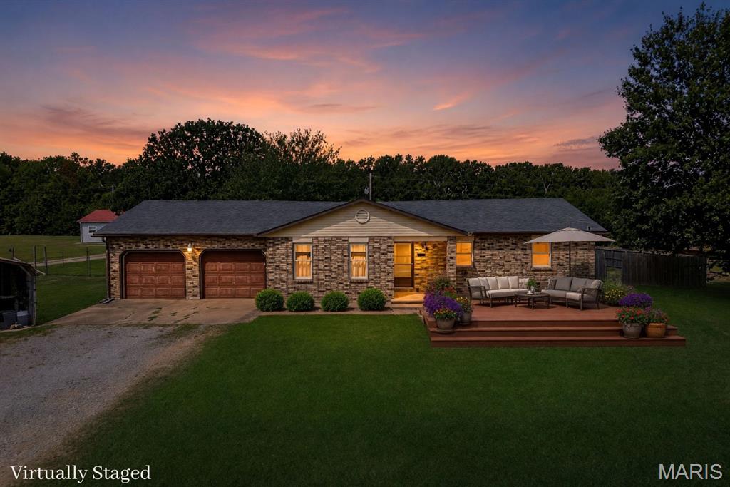 Photo of 30301 Peach Blossom Lane Lebanon MO 65536