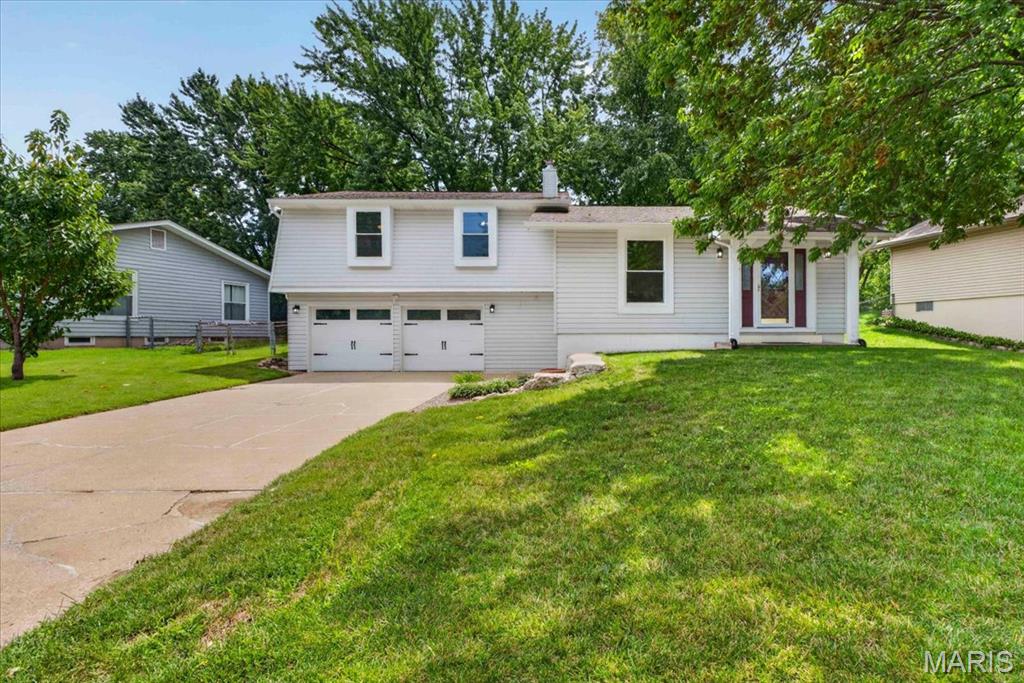 Photo of 17 Glenna Drive St Peters MO 63376