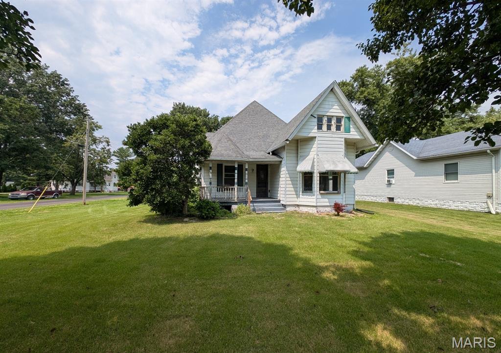 Photo of 605 N Union Street Staunton IL 62088